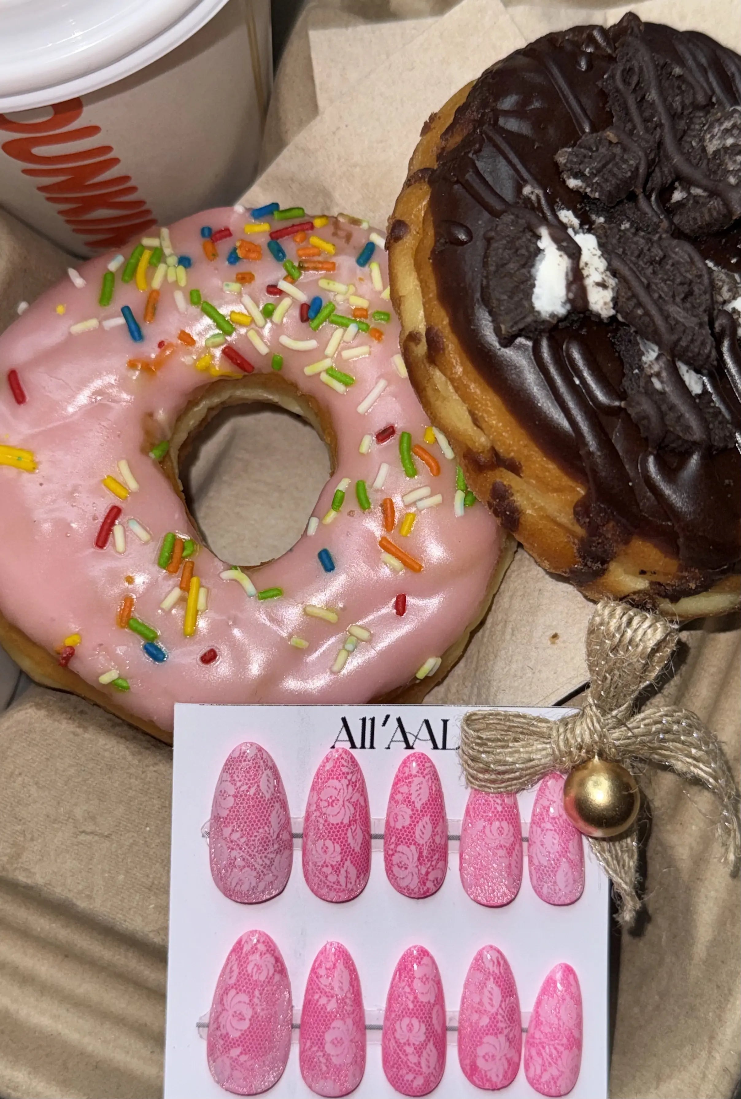 Almond Medium – Cut Eye & Neon Pink Press-On Nails