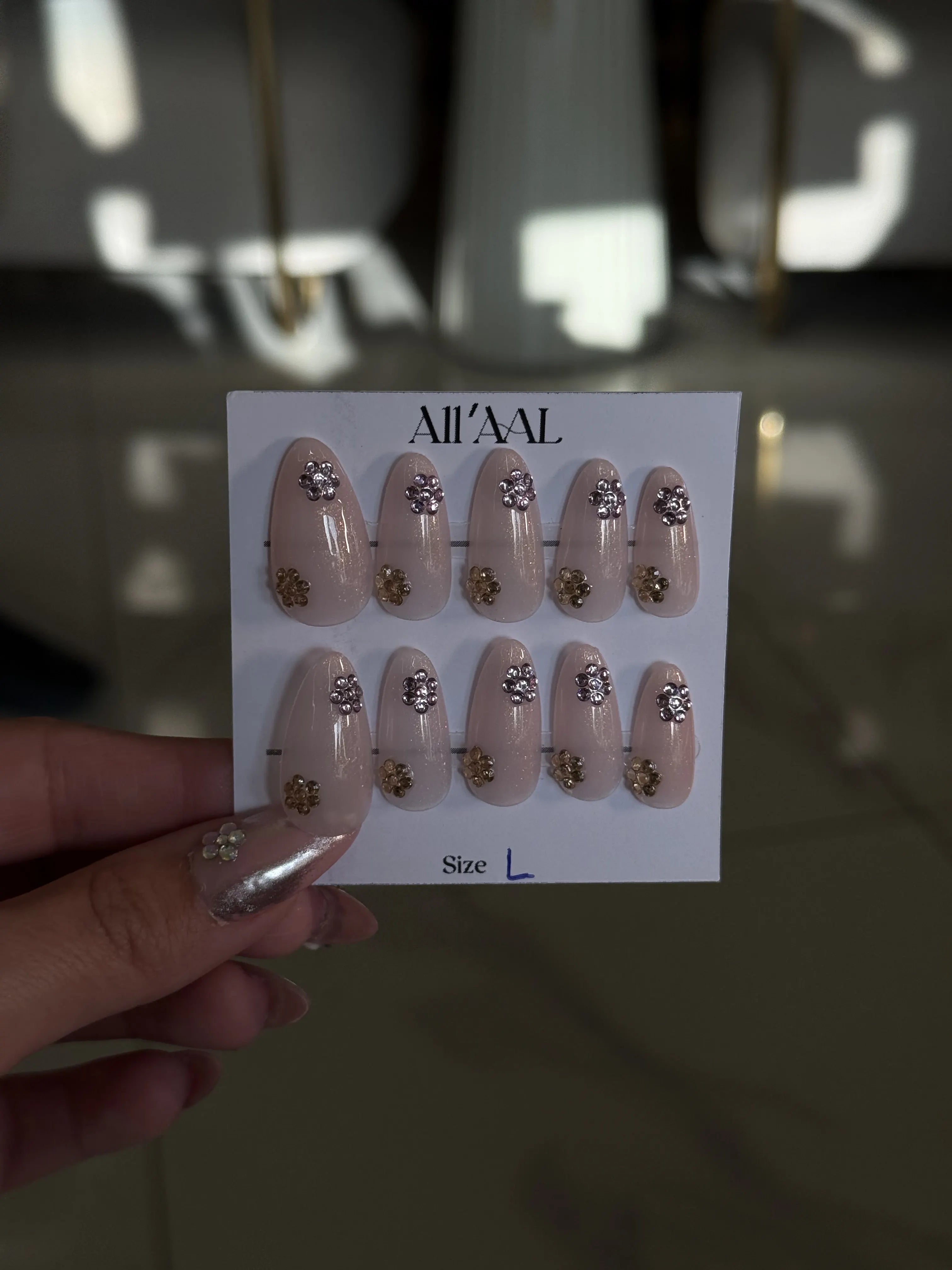 All'AAl Beauty – Luxury Handmade Soft Gel Press-On Nails | Gold Peach & Stone Flower | Medium Almond