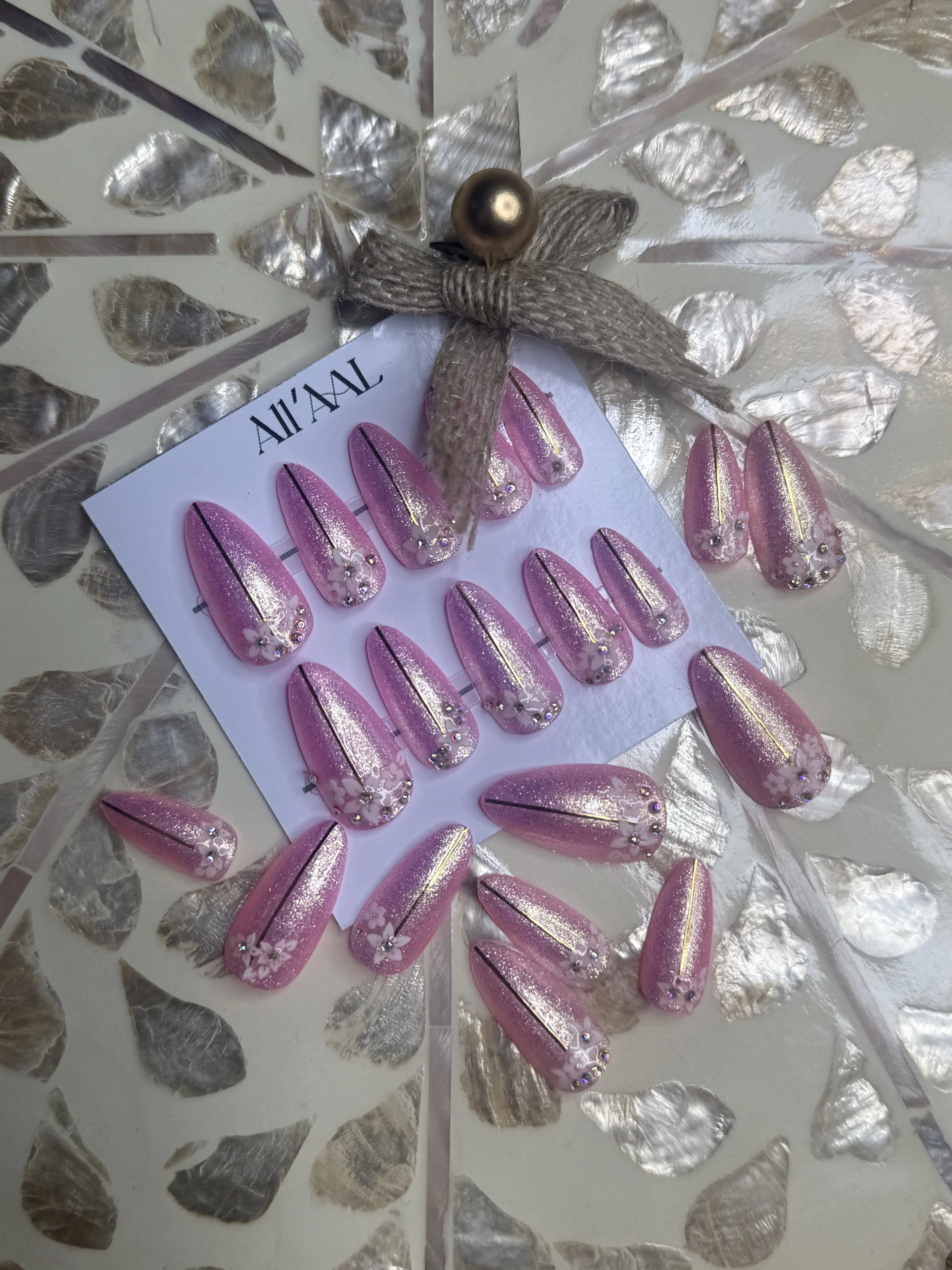 All'AAl Beauty – Luxury Handmade Soft Gel Press-On Nails | Sierra | Medium Almond